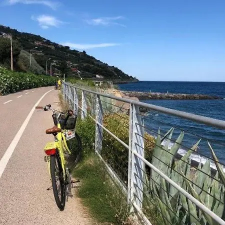 Apartamento Casa Marina San Remo